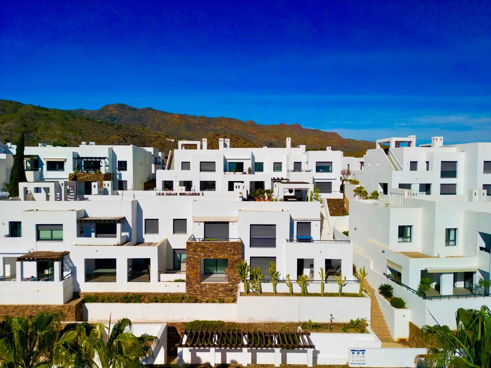 3 bedroom Penthouse for sale in Mojacar with pool garage - € 385,000 (Ref: 9603160)