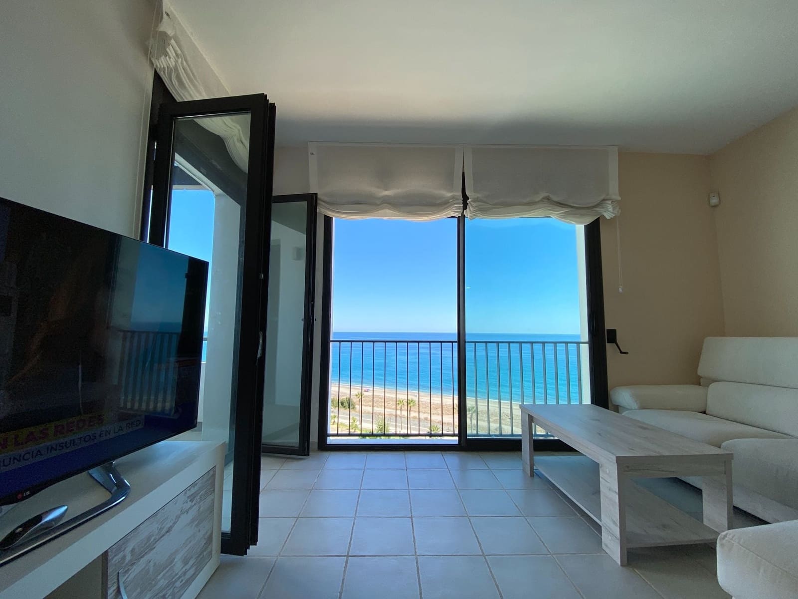 3 Zimmer Penthouse zu vermieten in Mojacar mit Pool - 1.500 € (Ref: 9603162)