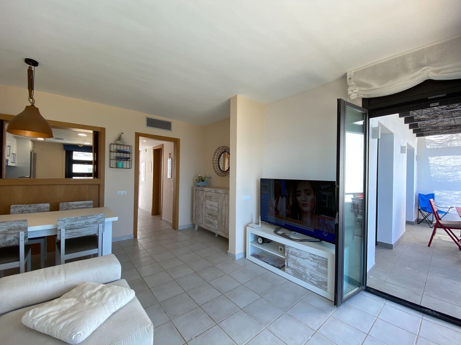 3 Zimmer Penthouse zu vermieten in Mojacar mit Pool - 1.500 € (Ref: 9603162)