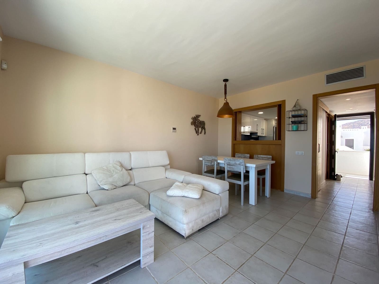 3 Zimmer Penthouse zu vermieten in Mojacar mit Pool - 1.500 € (Ref: 9603162)