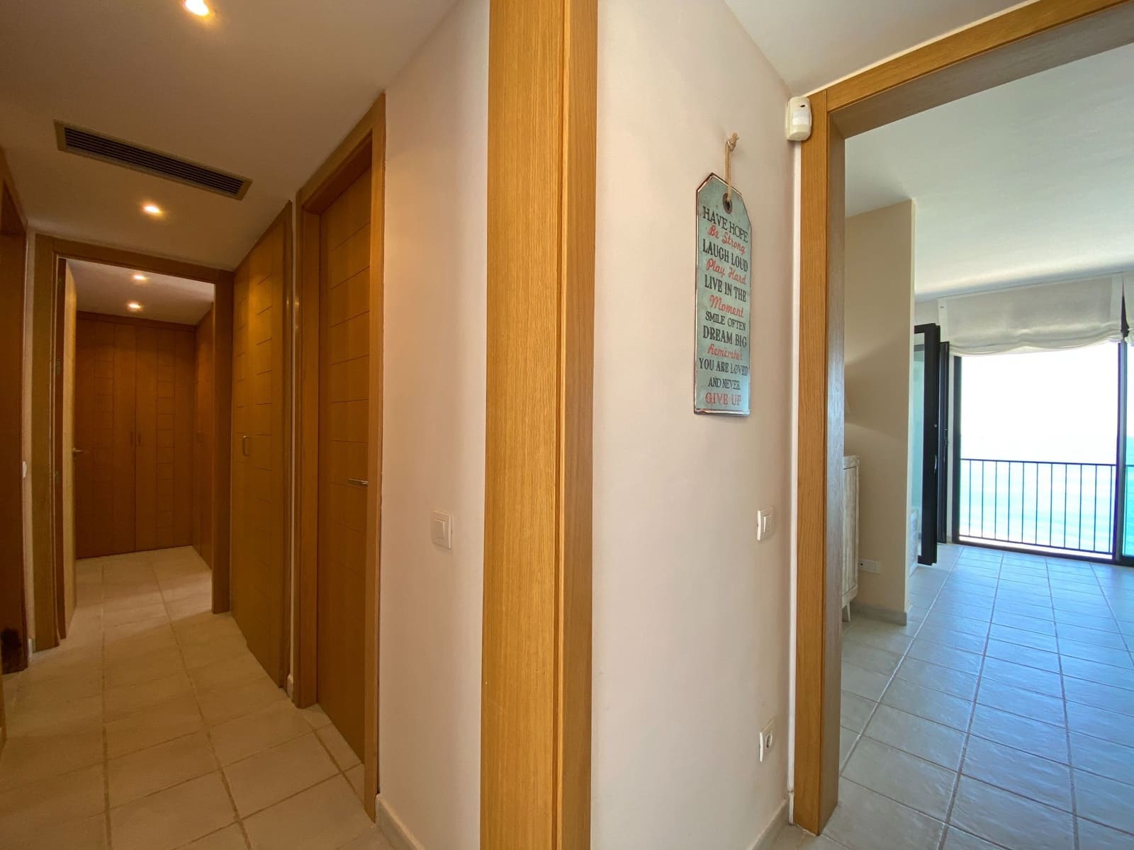 3 Zimmer Penthouse zu vermieten in Mojacar mit Pool - 1.500 € (Ref: 9603162)