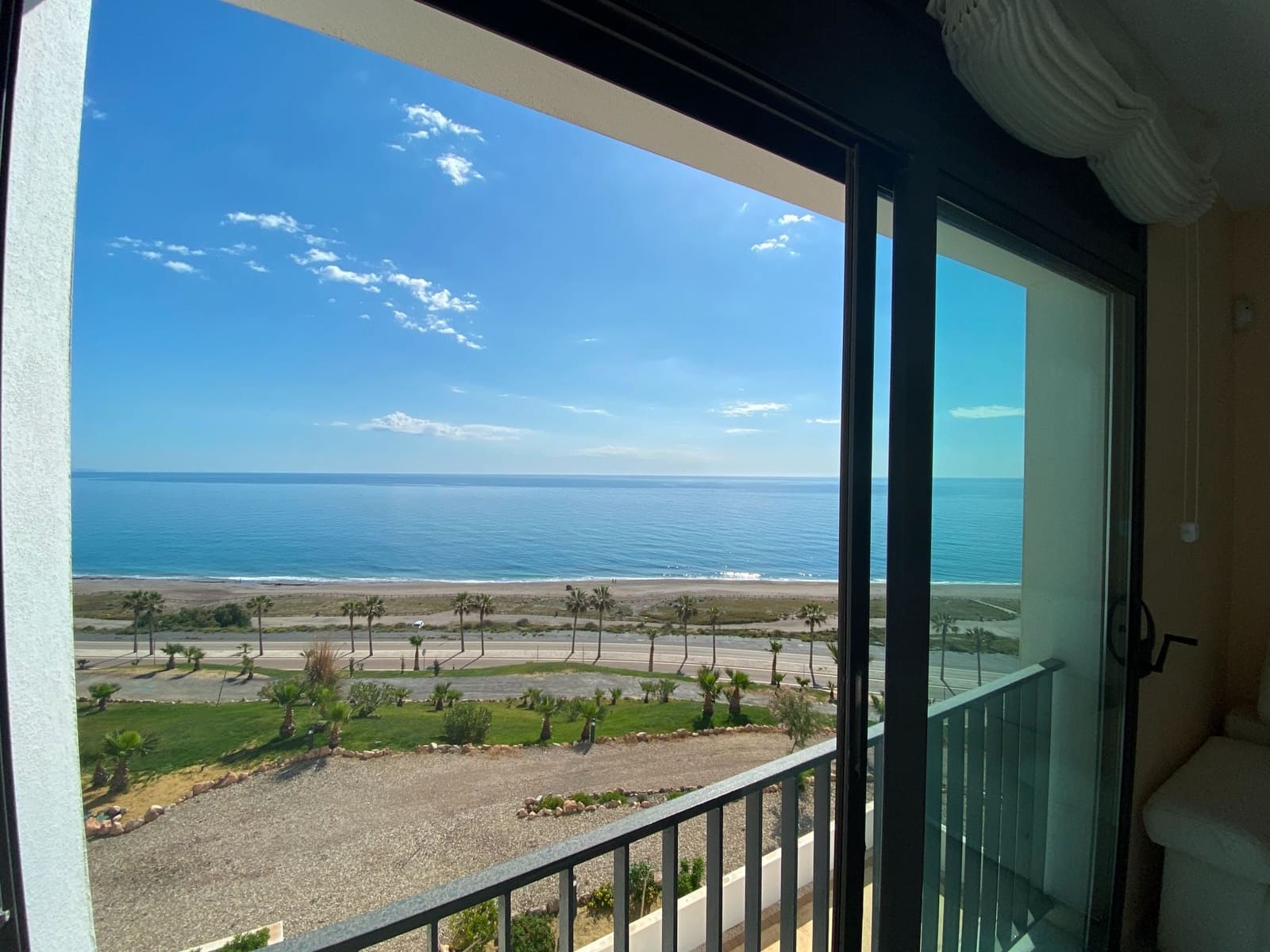 3 Zimmer Penthouse zu vermieten in Mojacar mit Pool - 1.500 € (Ref: 9603162)