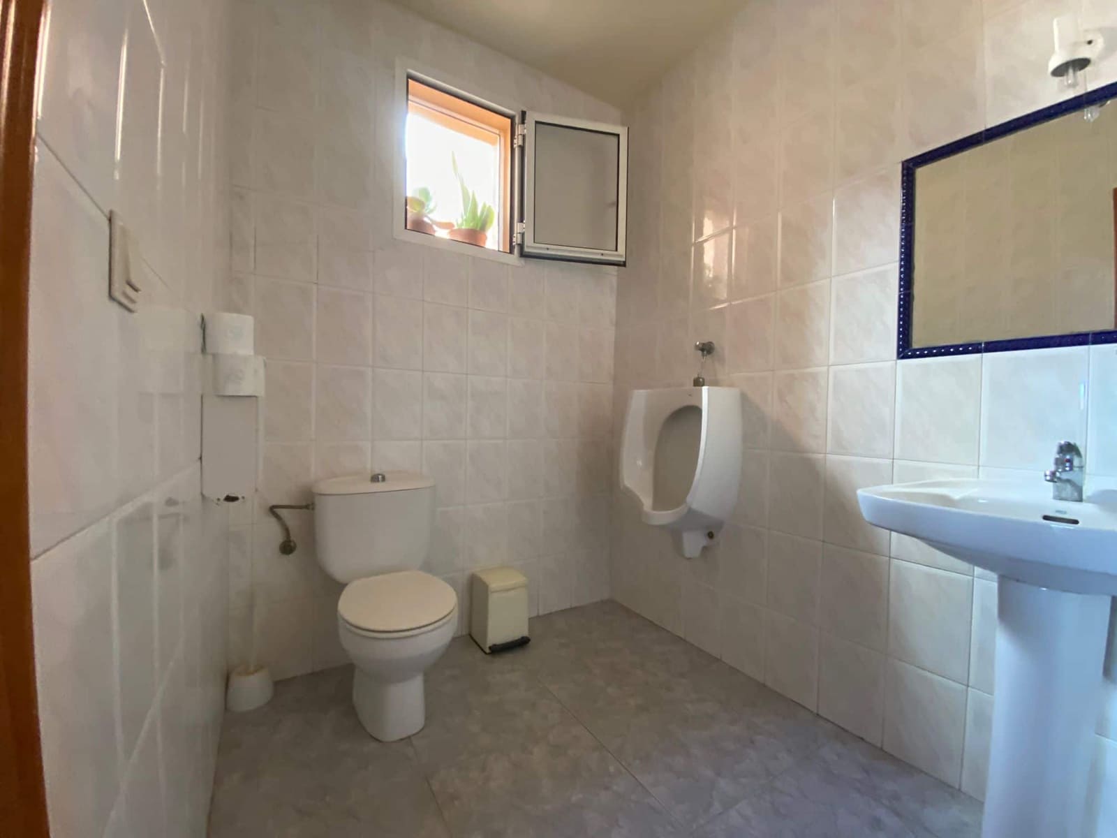 10 soveværelse Hotel til salg i Turre - € 595.000 (Ref: 9603163)