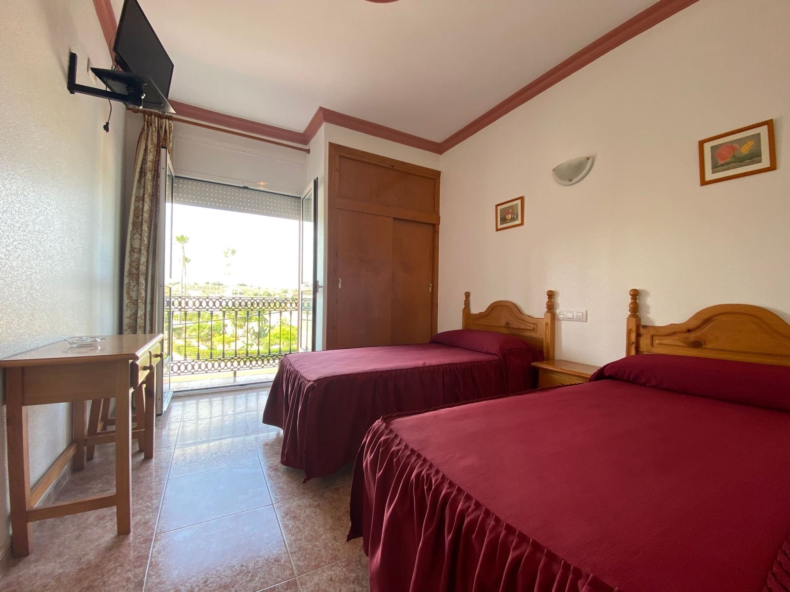 10 soveværelse Hotel til salg i Turre - € 595.000 (Ref: 9603163)