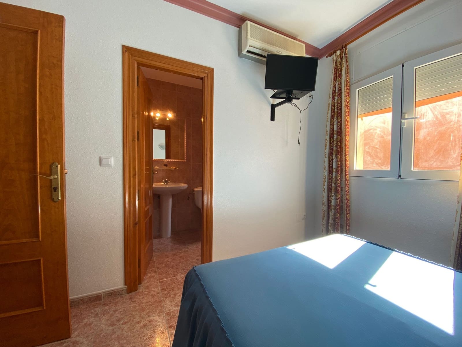 10 soveværelse Hotel til salg i Turre - € 595.000 (Ref: 9603163)