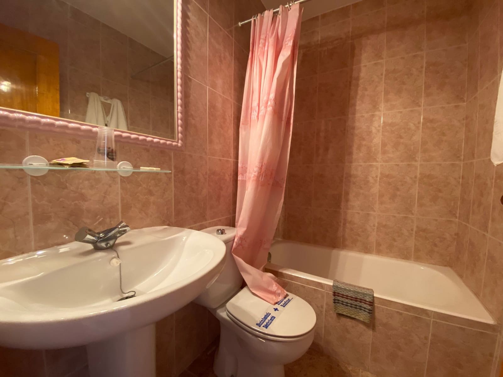 Hotel de 10 habitaciones en Turre en venta - 595.000 € (Ref: 9603163)