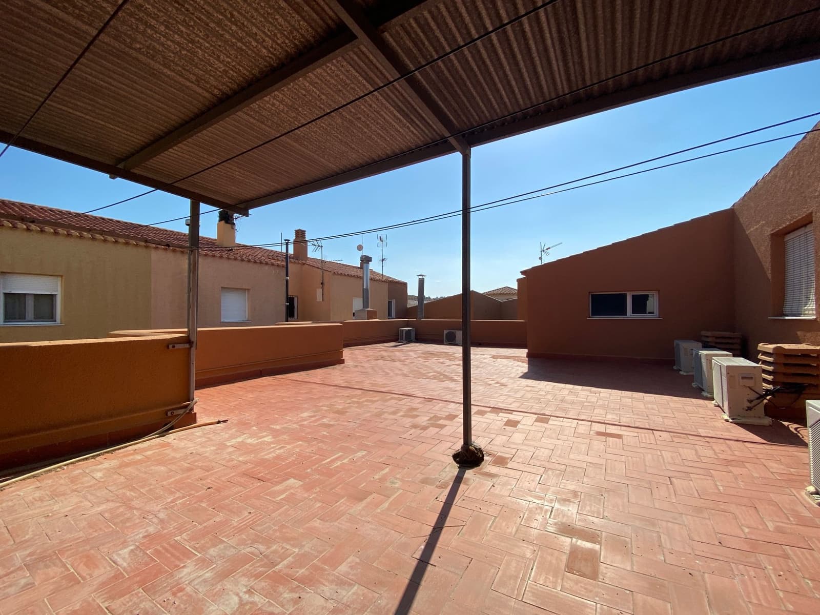 Hotel de 10 habitaciones en Turre en venta - 595.000 € (Ref: 9603163)