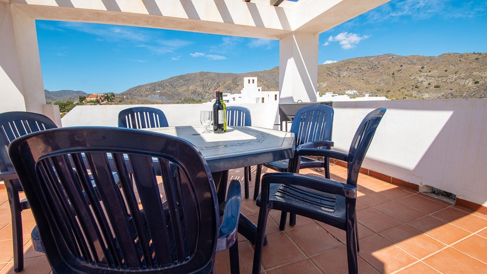 2 soverom Penthouse til leie i Mojacar med svømmebasseng - € 1 495 (Ref: 9603165)