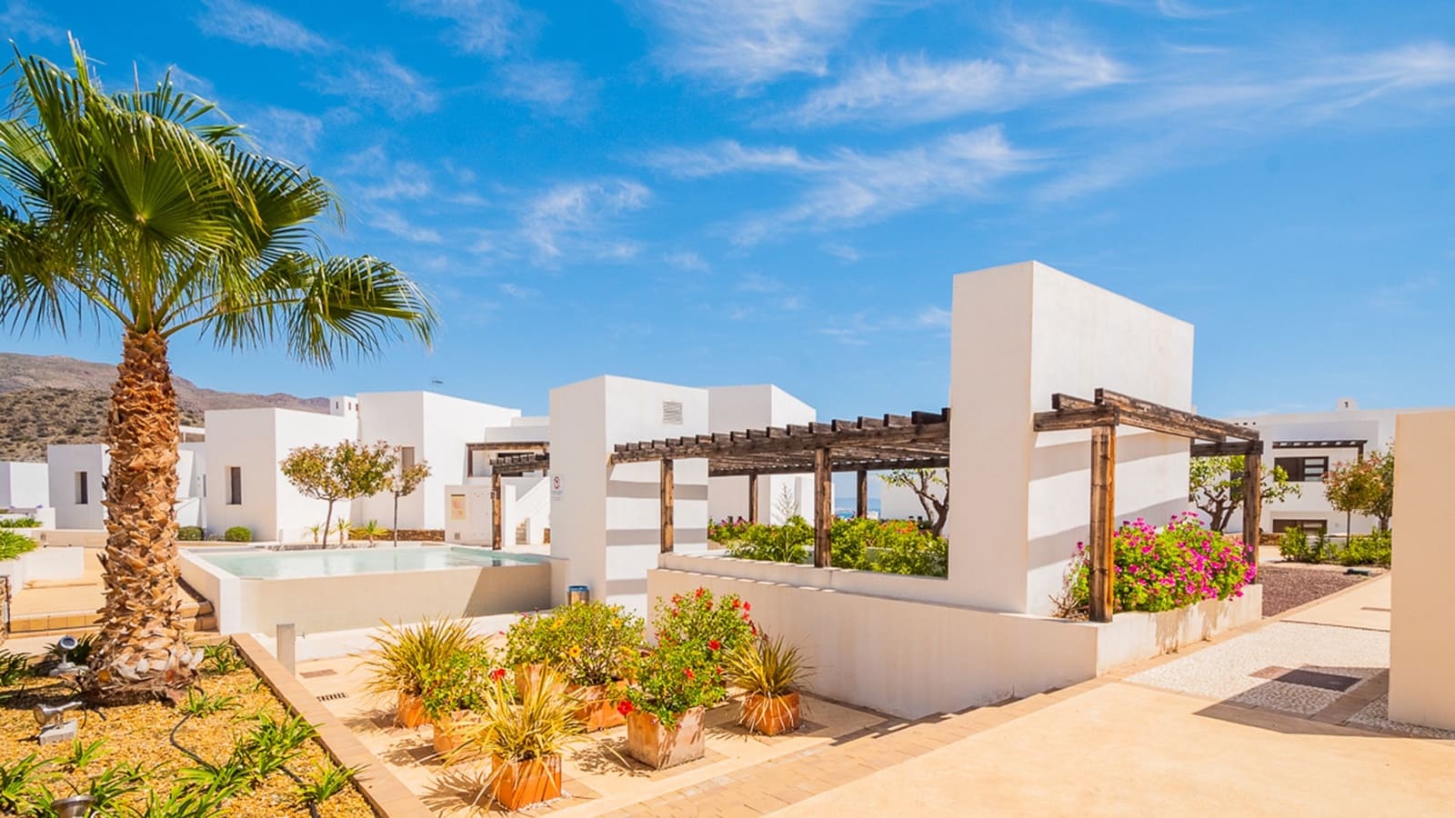 2 Zimmer Penthouse zu vermieten in Mojacar mit Pool - 1.495 € (Ref: 9603165)