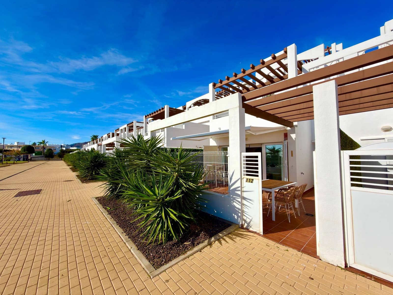 3 slaapkamer Strandappartement te huur in Mojacar met zwembad garage - € 1.350 (Ref: 9603168)