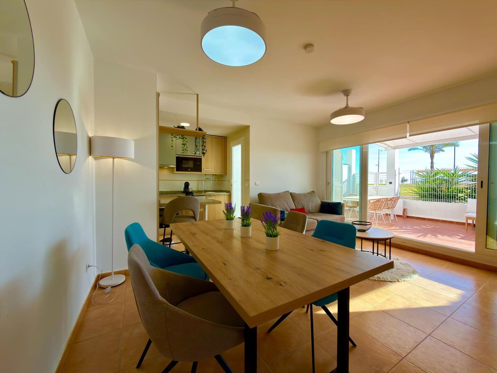 3 slaapkamer Strandappartement te huur in Mojacar met zwembad garage - € 1.350 (Ref: 9603168)