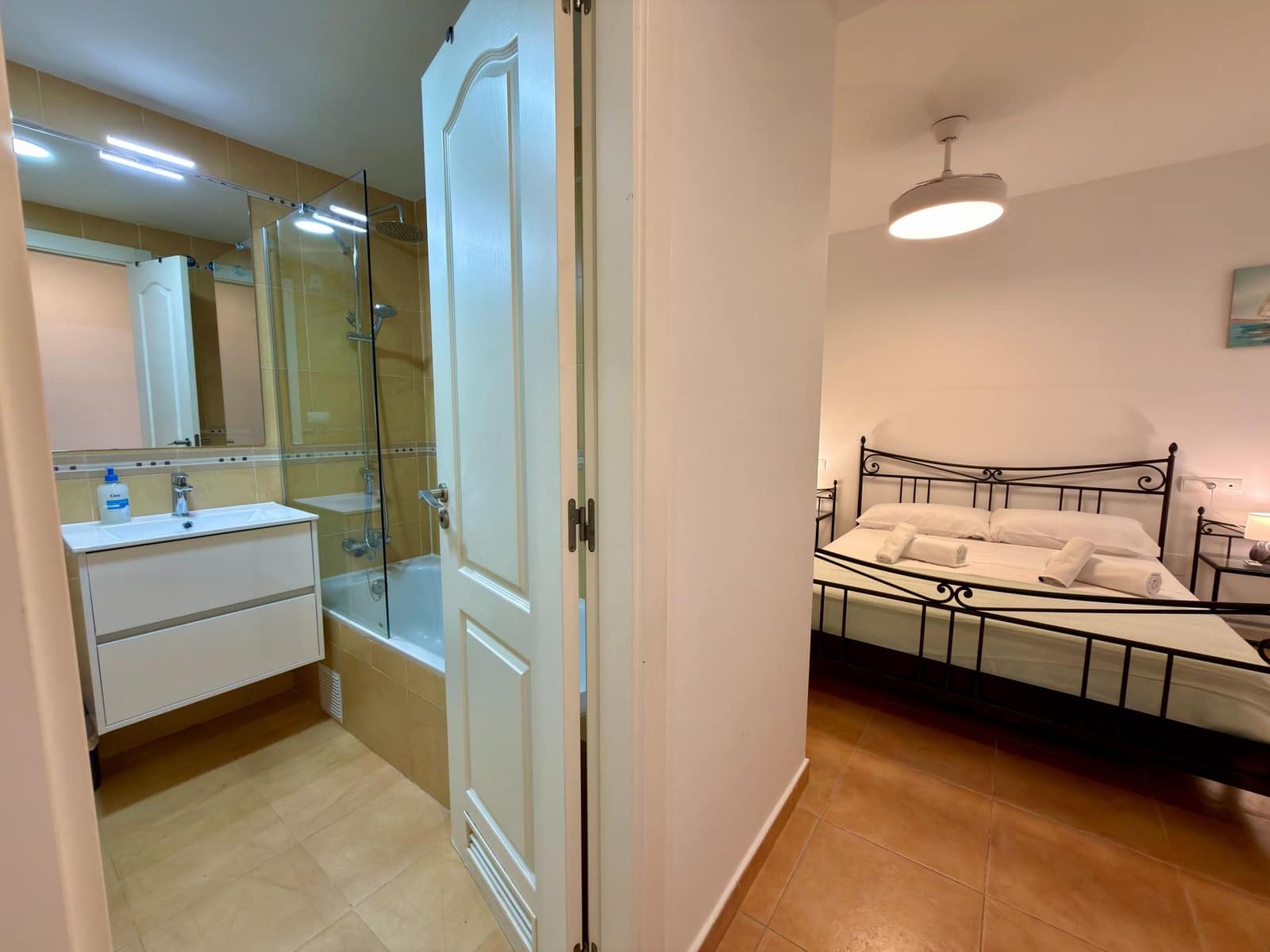 3 slaapkamer Strandappartement te huur in Mojacar met zwembad garage - € 1.350 (Ref: 9603168)