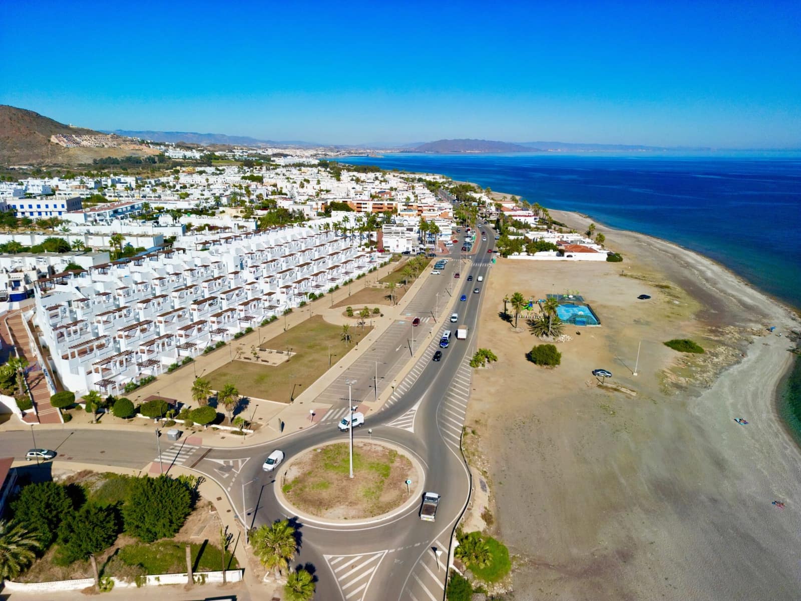 3 slaapkamer Strandappartement te huur in Mojacar met zwembad garage - € 1.350 (Ref: 9603168)