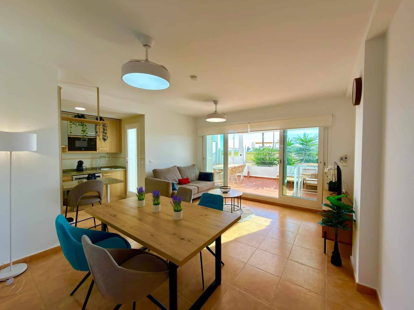 Appartement de Plage de 3 chambres à louer à Mojacar avec piscine garage - 1 395 € (Ref: 9603168)