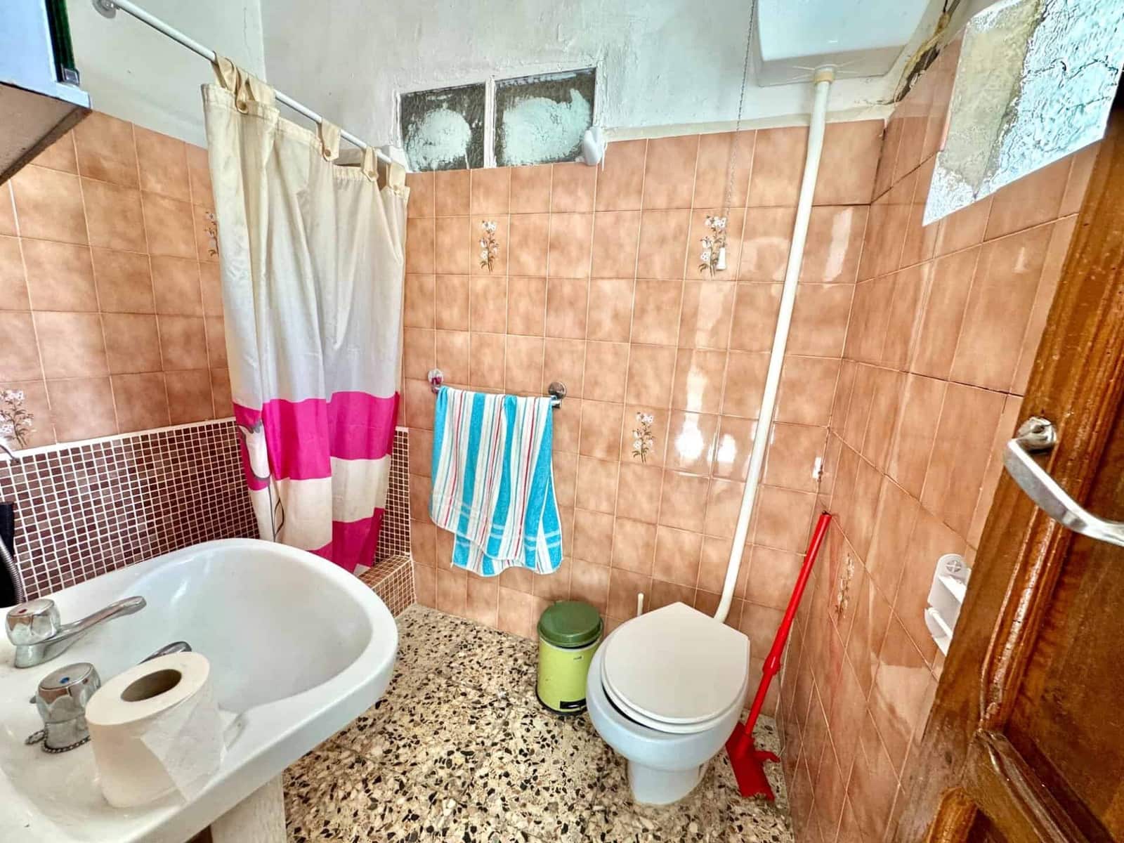 4 slaapkamer Huis te koop in Berchules met garage - € 33.000 (Ref: 9603169)