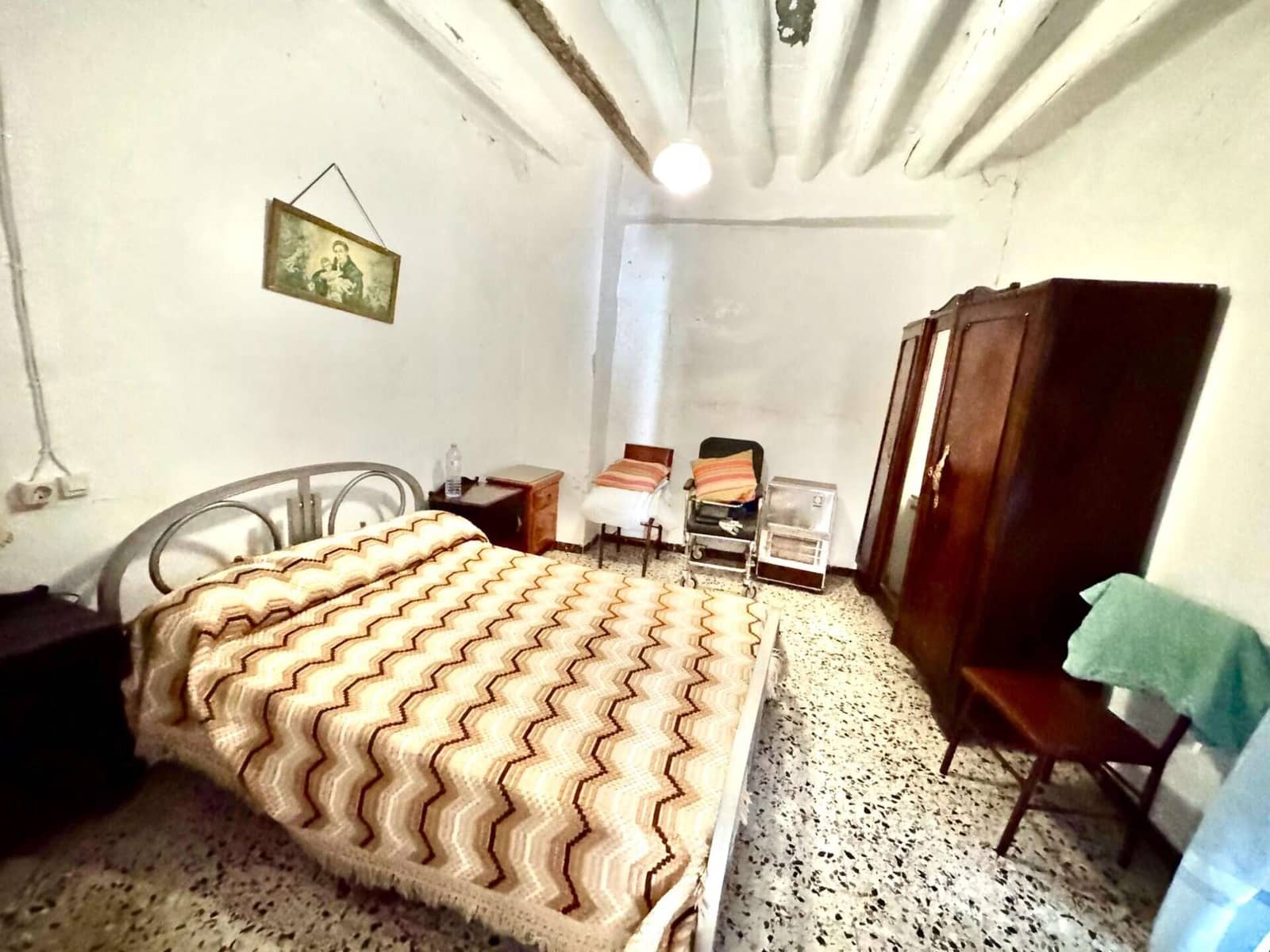 4 slaapkamer Huis te koop in Berchules met garage - € 33.000 (Ref: 9603169)