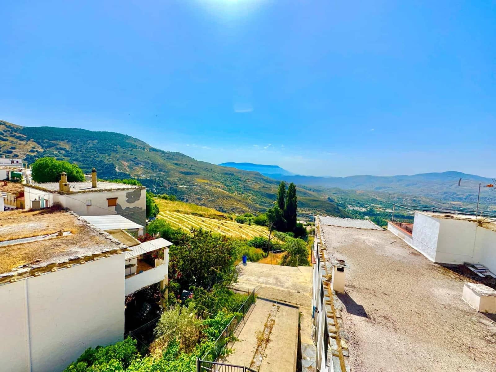 4 slaapkamer Huis te koop in Berchules met garage - € 33.000 (Ref: 9603169)