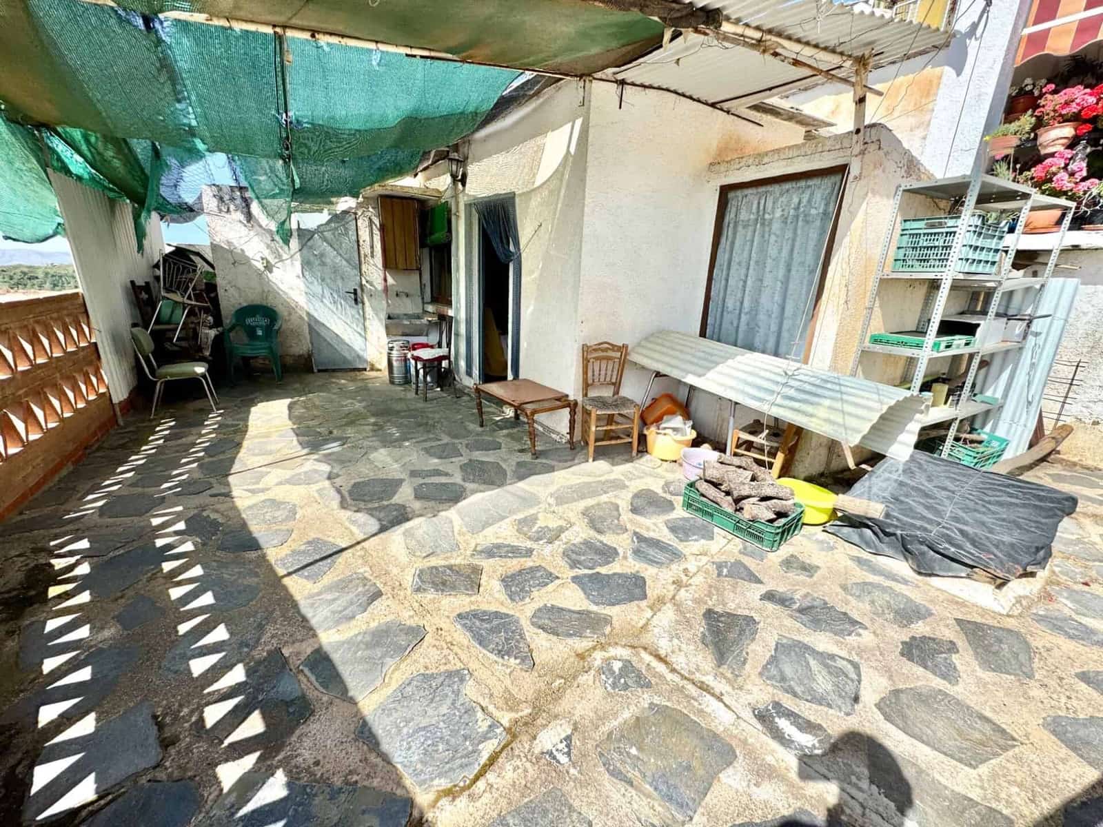 4 slaapkamer Huis te koop in Berchules met garage - € 33.000 (Ref: 9603169)