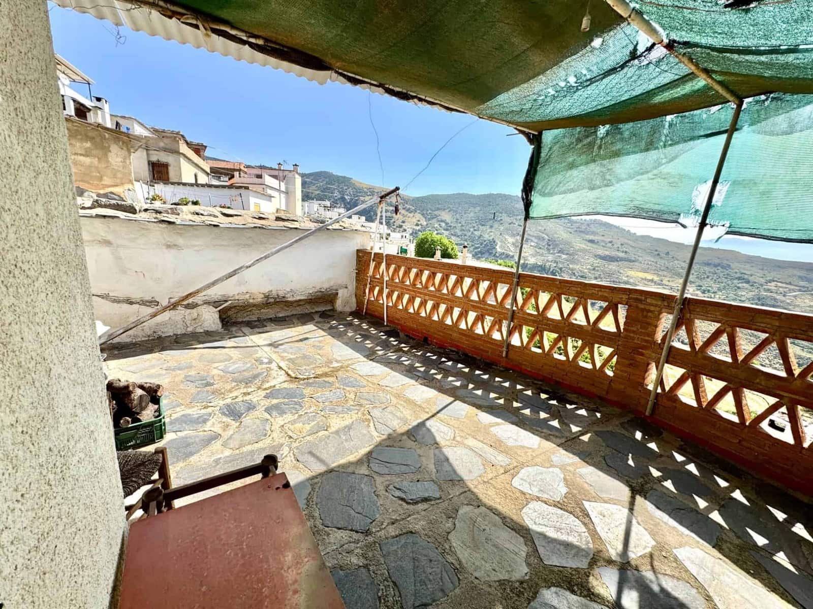 4 slaapkamer Huis te koop in Berchules met garage - € 33.000 (Ref: 9603169)