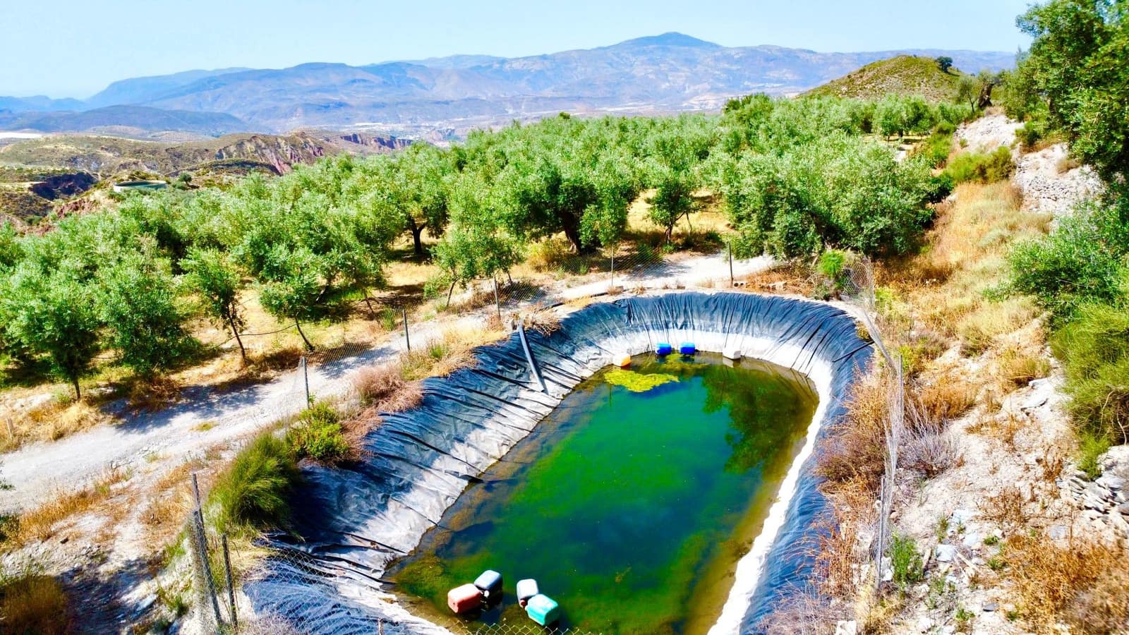 2 soveværelse Finca/Landehus til salg i Sierra Nevada - € 220.400 (Ref: 9603170)