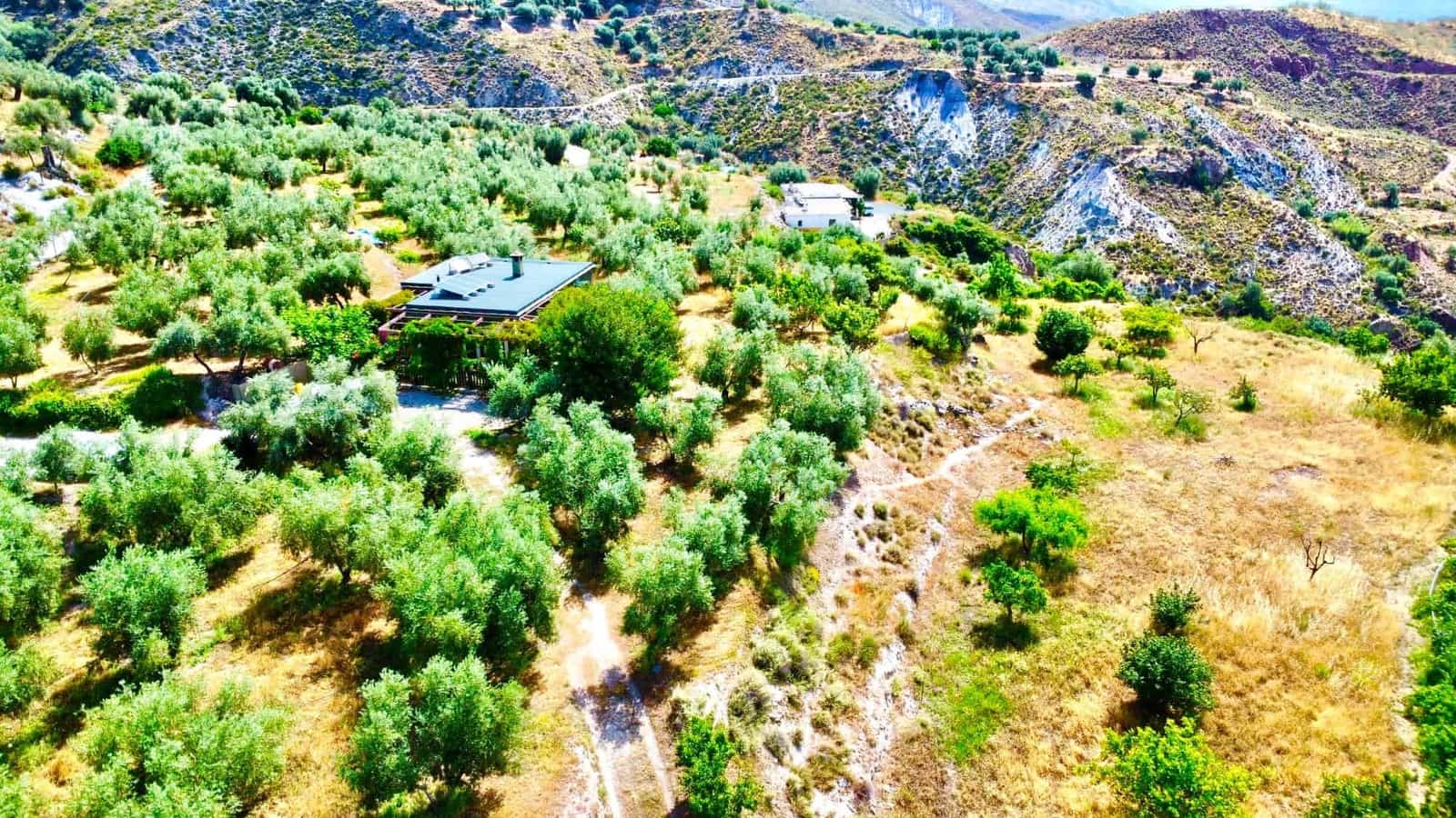 Finca/Casa Rural de 2 habitaciones en Sierra Nevada en venta - 220.400 € (Ref: 9603170)