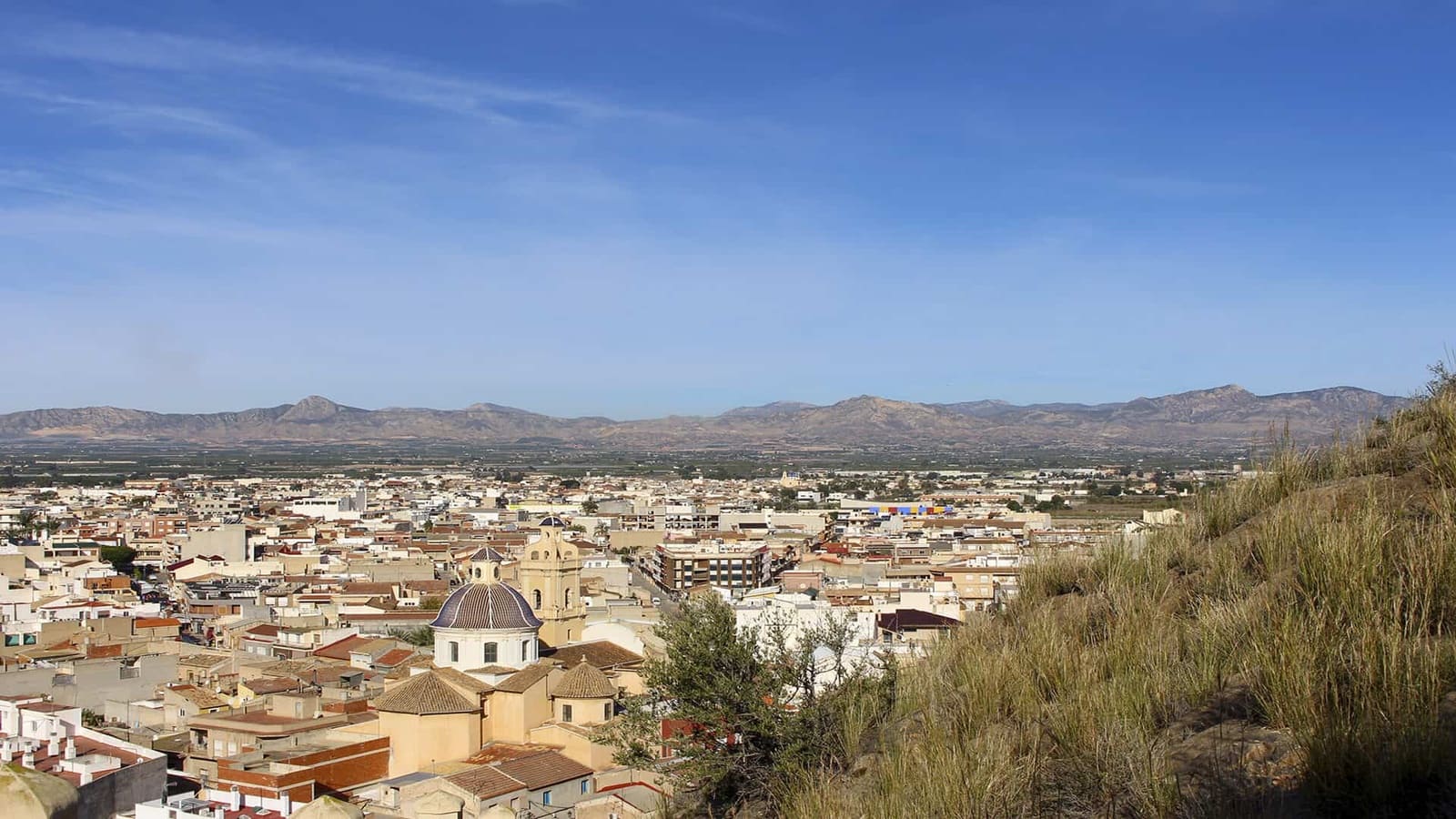 3 slaapkamer Halfvrijstaande villa te koop in Cox met zwembad garage - € 209.000 (Ref: 9603179)