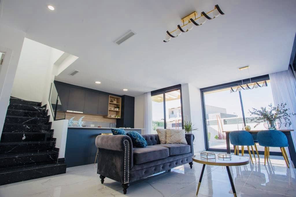 3 sypialnia Willa na sprzedaż w Los Montesinos z basenem garażem - 335 900 € (Ref: 9603180)