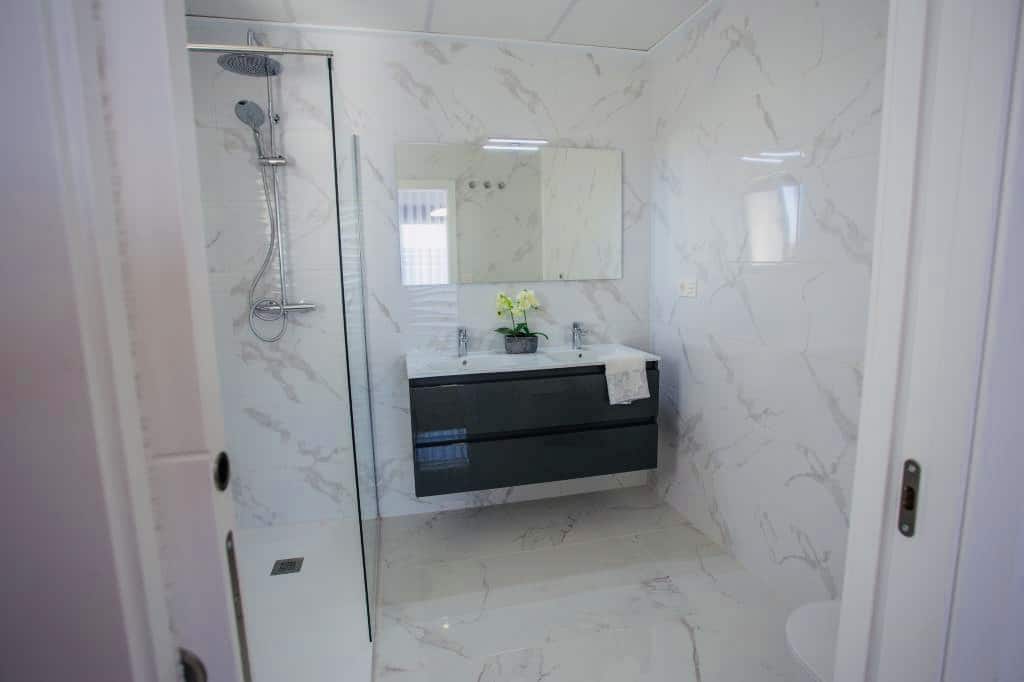 3 quarto Moradia para venda em Los Montesinos com piscina garagem - 335 900 € (Ref: 9603180)