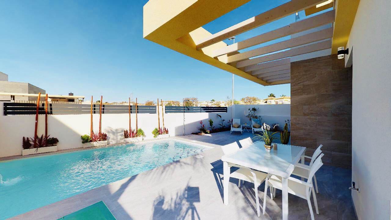 3 quarto Moradia para venda em Los Montesinos com piscina garagem - 335 900 € (Ref: 9603180)