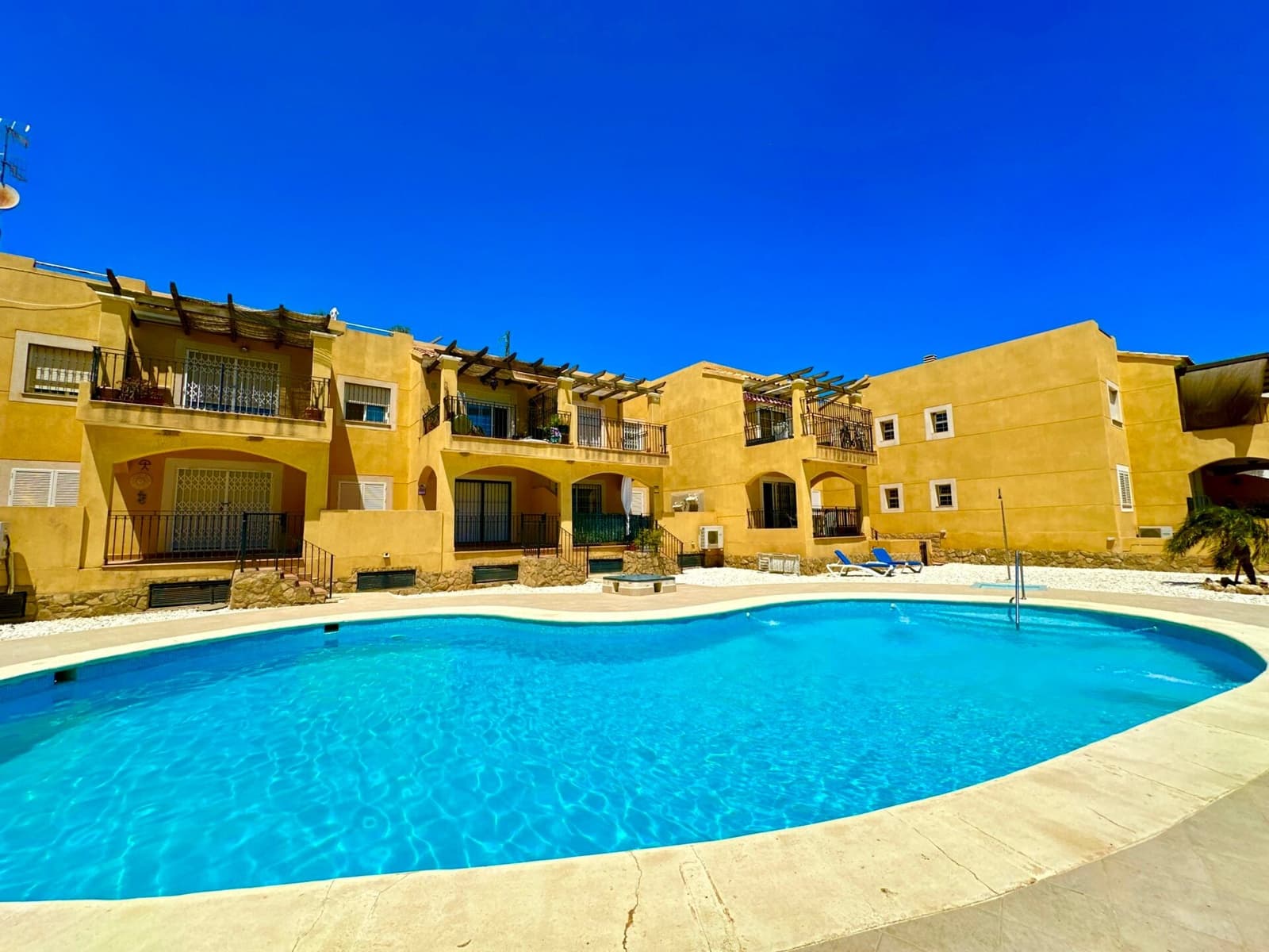 2 sovrum Strandlägenhet att hyra i Palomares med pool garage - 795 € (Ref: 9603181)
