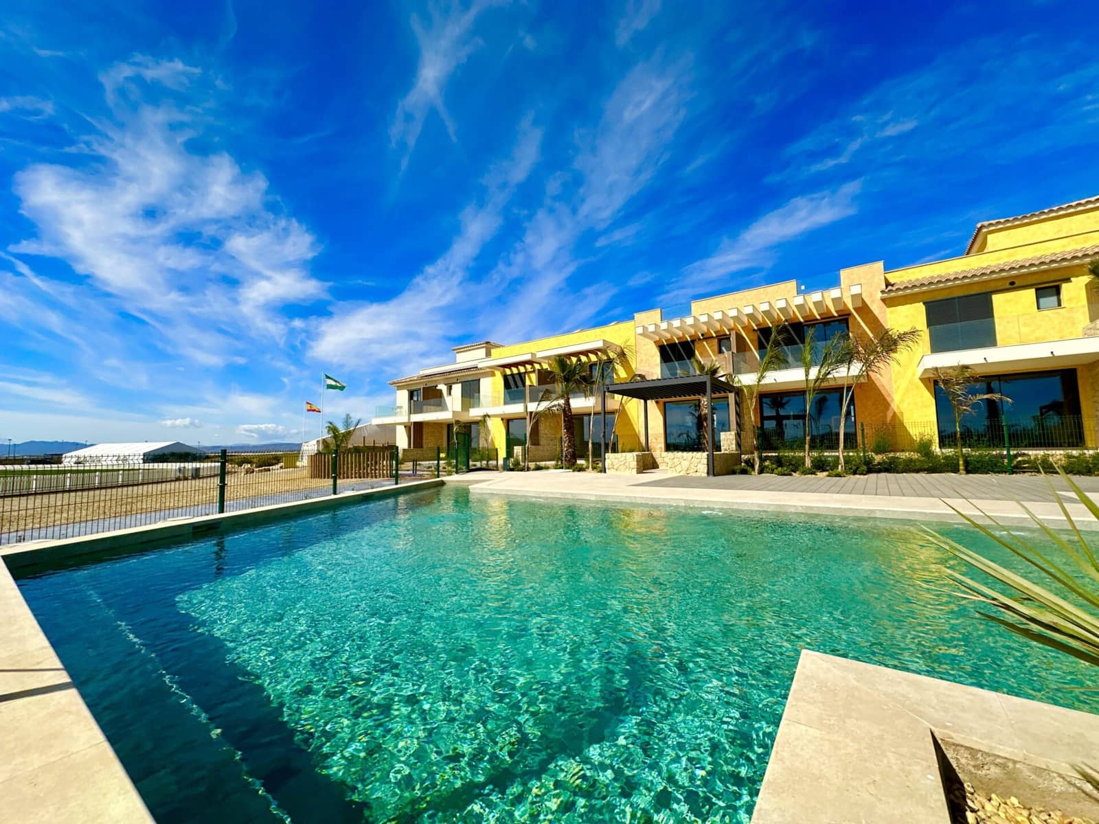 2 soveværelse Byhus til salg i Cuevas del Almanzora med swimmingpool garage - € 290.000 (Ref: 9603184)