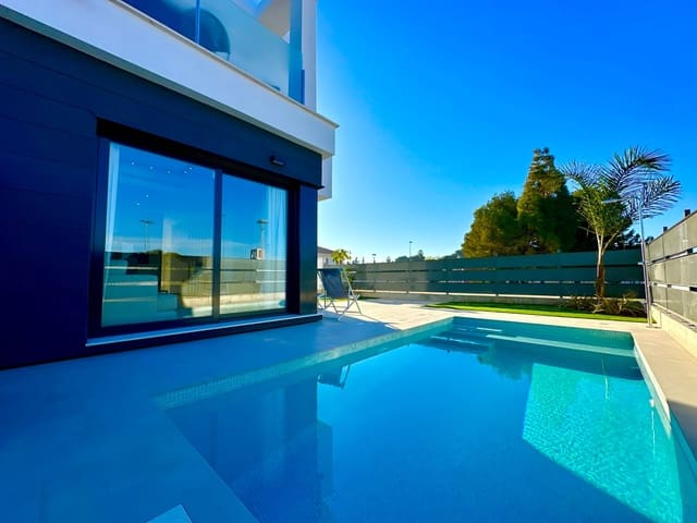 Chalet de 3 habitaciones en Santiago de la Ribera, San Javier en venta con piscina garaje - 349.000 € (Ref: 9603186)