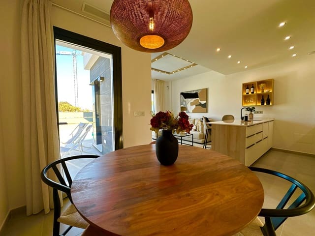 Chalet de 3 habitaciones en Santiago de la Ribera, San Javier en venta con piscina garaje - 349.000 € (Ref: 9603186)