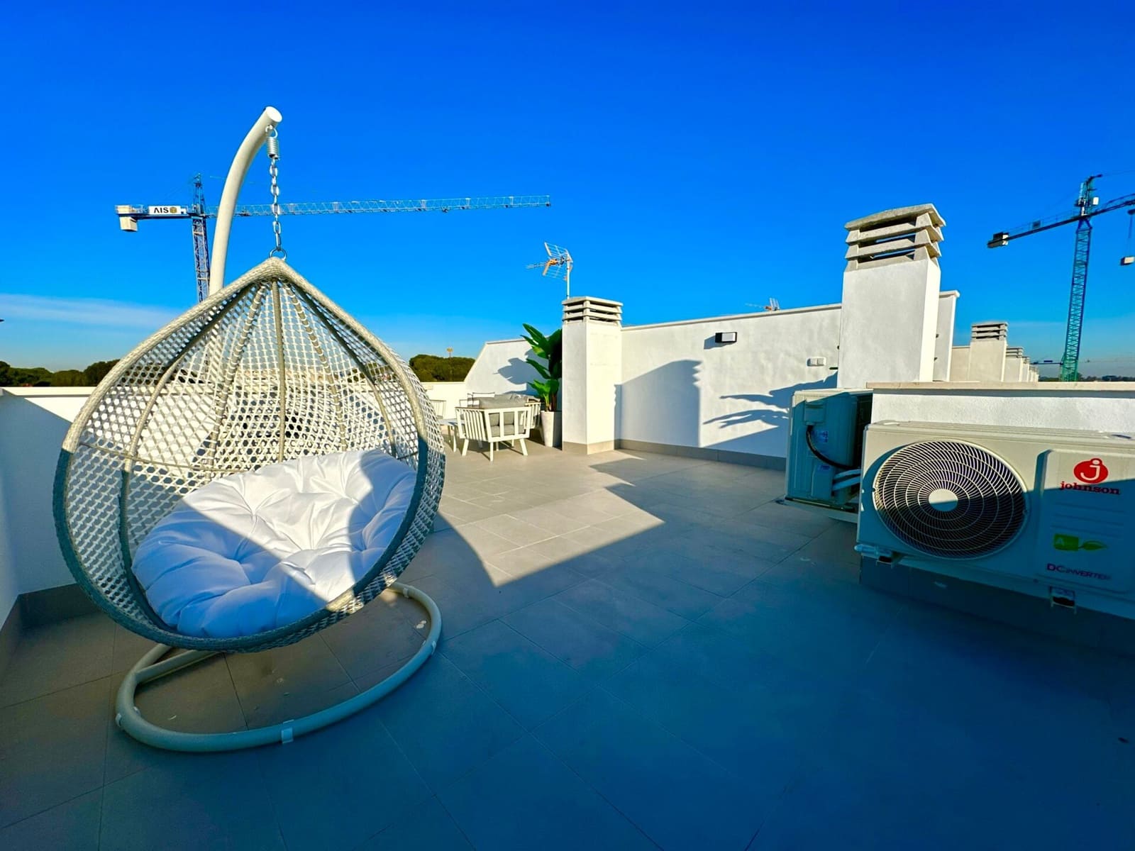 Chalet de 3 habitaciones en Santiago de la Ribera en venta con piscina garaje - 349.000 € (Ref: 9603186)