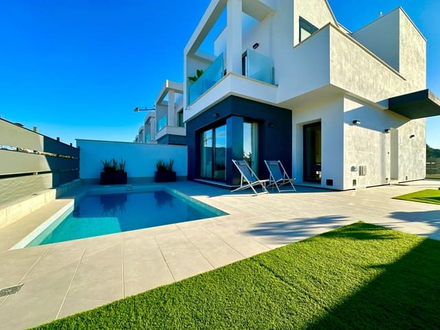 Chalet de 3 habitaciones en Santiago de la Ribera, San Javier en venta con piscina garaje - 349.000 € (Ref: 9603186)