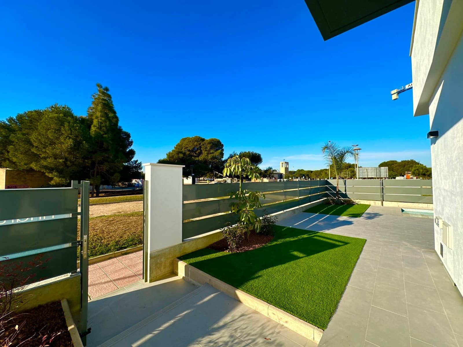 Chalet de 3 habitaciones en Santiago de la Ribera en venta con piscina garaje - 349.000 € (Ref: 9603186)