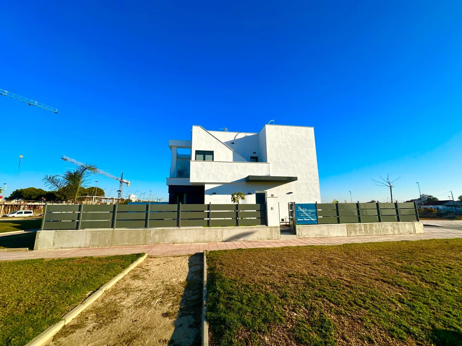 Chalet de 3 habitaciones en Santiago de la Ribera en venta con piscina garaje - 349.000 € (Ref: 9603186)