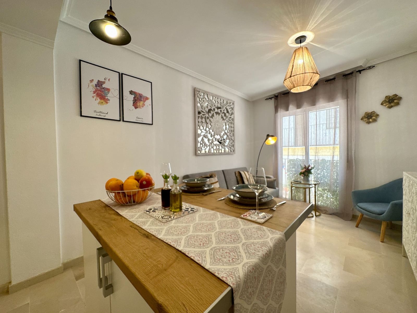 2 bedroom Beach Apartment for rent in Garrucha with garage - € 895 (Ref: 9603192)