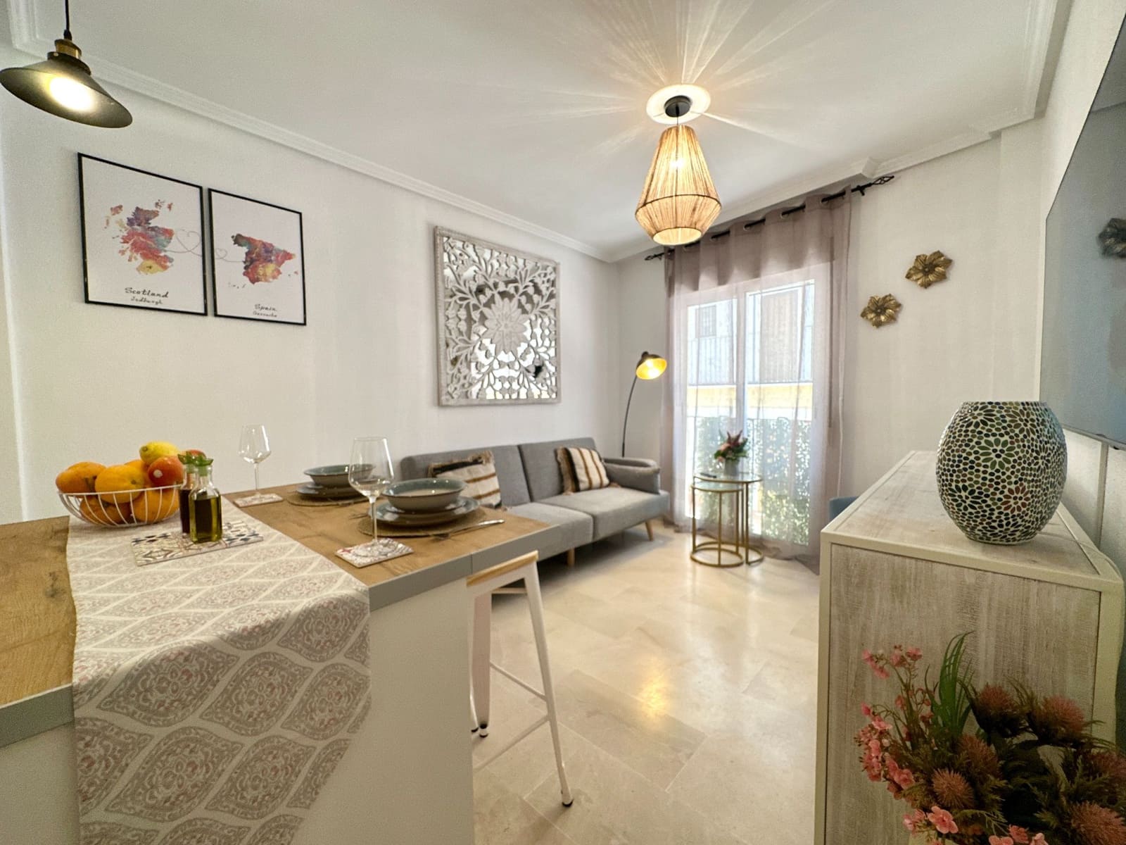 2 bedroom Beach Apartment for rent in Garrucha with garage - € 895 (Ref: 9603192)