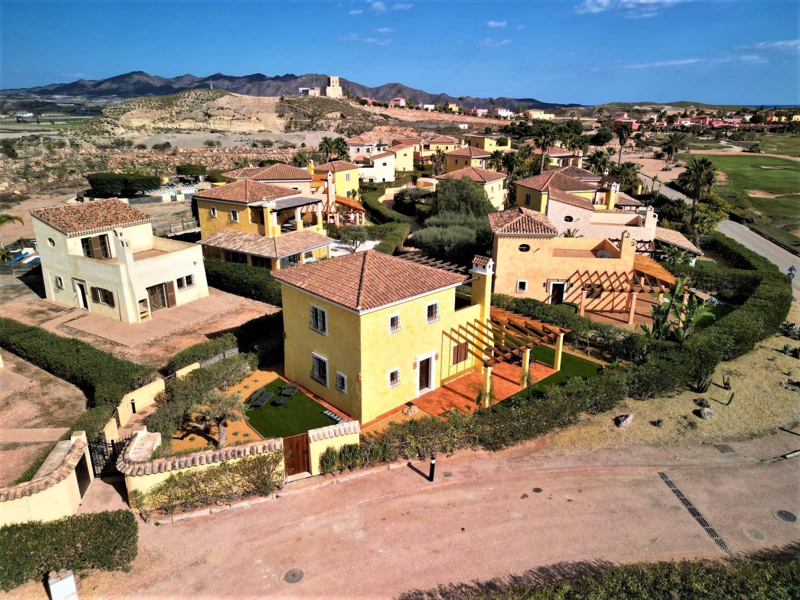 4 chambre Villa/Maison à vendre à Cuevas del Almanzora avec piscine garage - 406 850 € (Ref: 9603193)