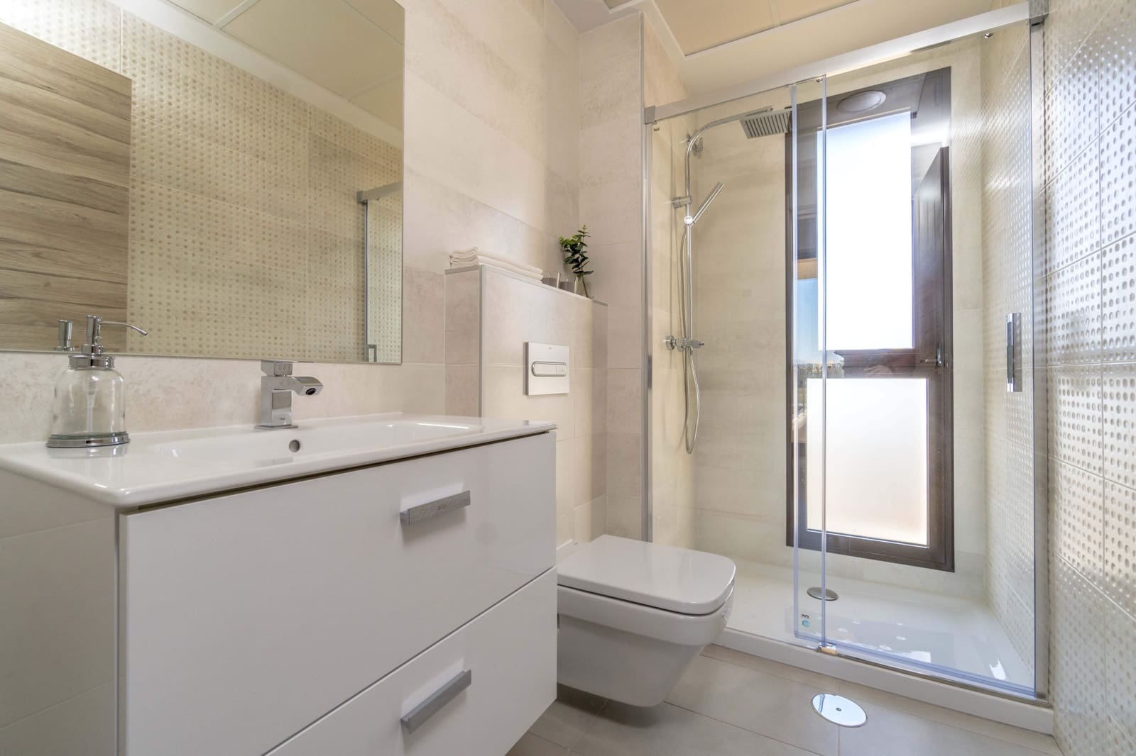 3 makuuhuone Huvila myytävänä paikassa Roda mukana uima-altaan - 375 000 € (Ref: 9603197)