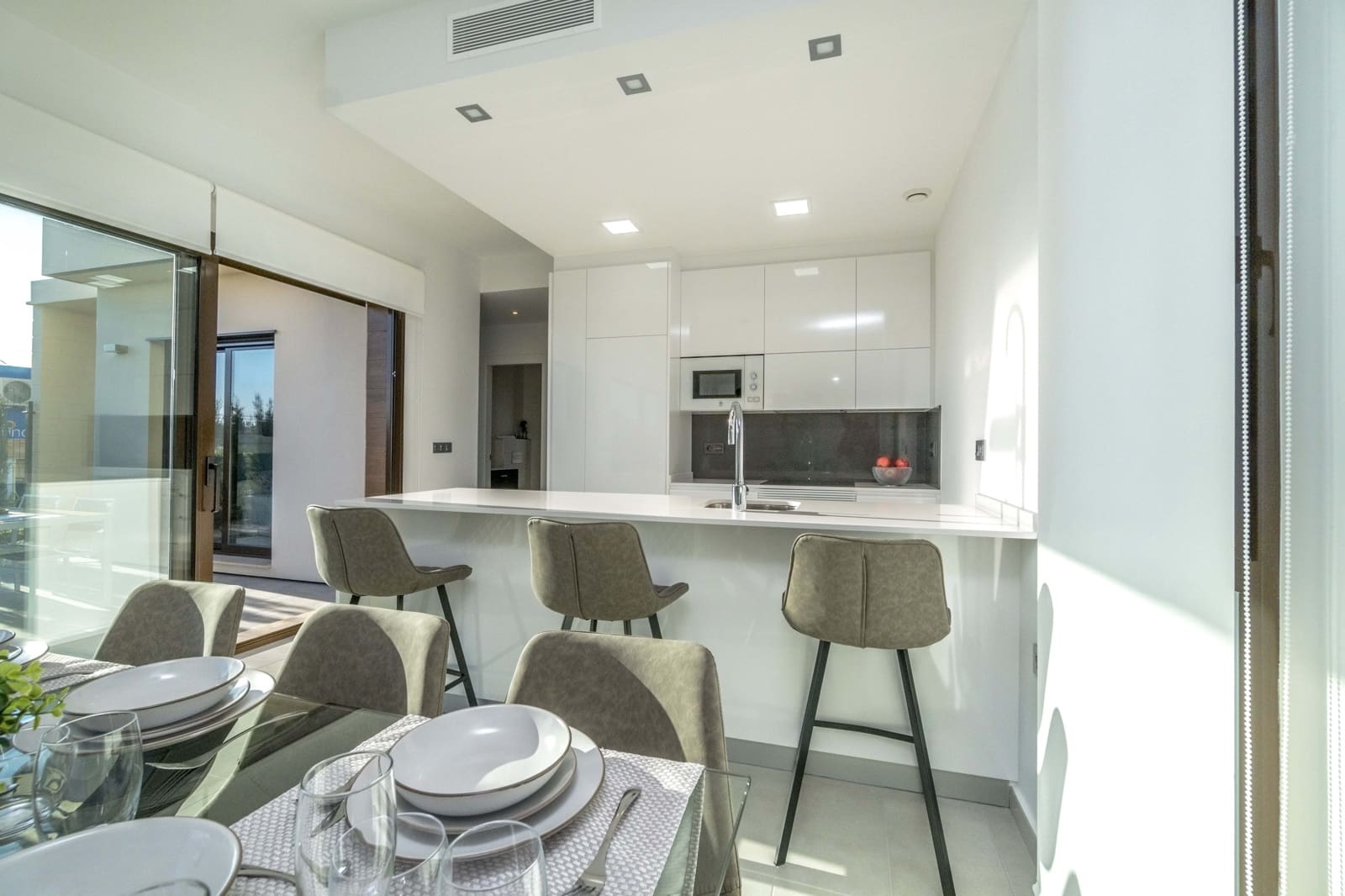 3 makuuhuone Huvila myytävänä paikassa Roda mukana uima-altaan - 375 000 € (Ref: 9603197)