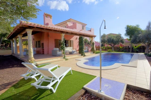 3 bedroom Villa for sale in Cuevas del Almanzora with pool garage - € 575,000 (Ref: 9603199)