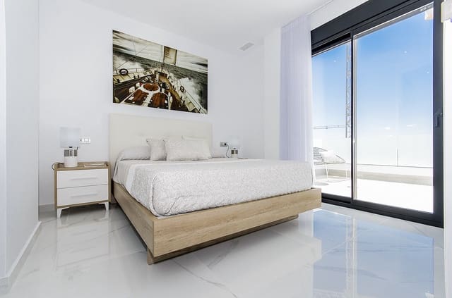 3 quarto Moradia para venda em Los Montesinos com piscina garagem - 395 000 € (Ref: 9603200)