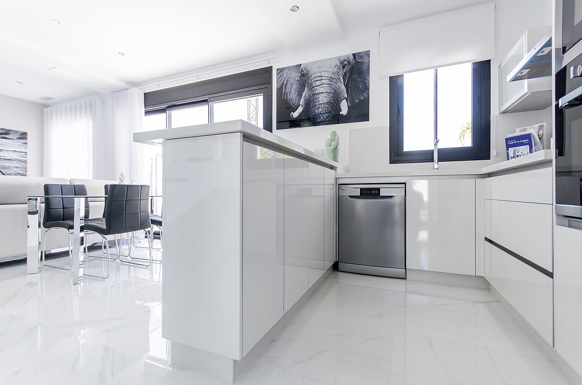 Chalet de 3 habitaciones en Los Montesinos en venta con piscina garaje - 395.000 € (Ref: 9603200)