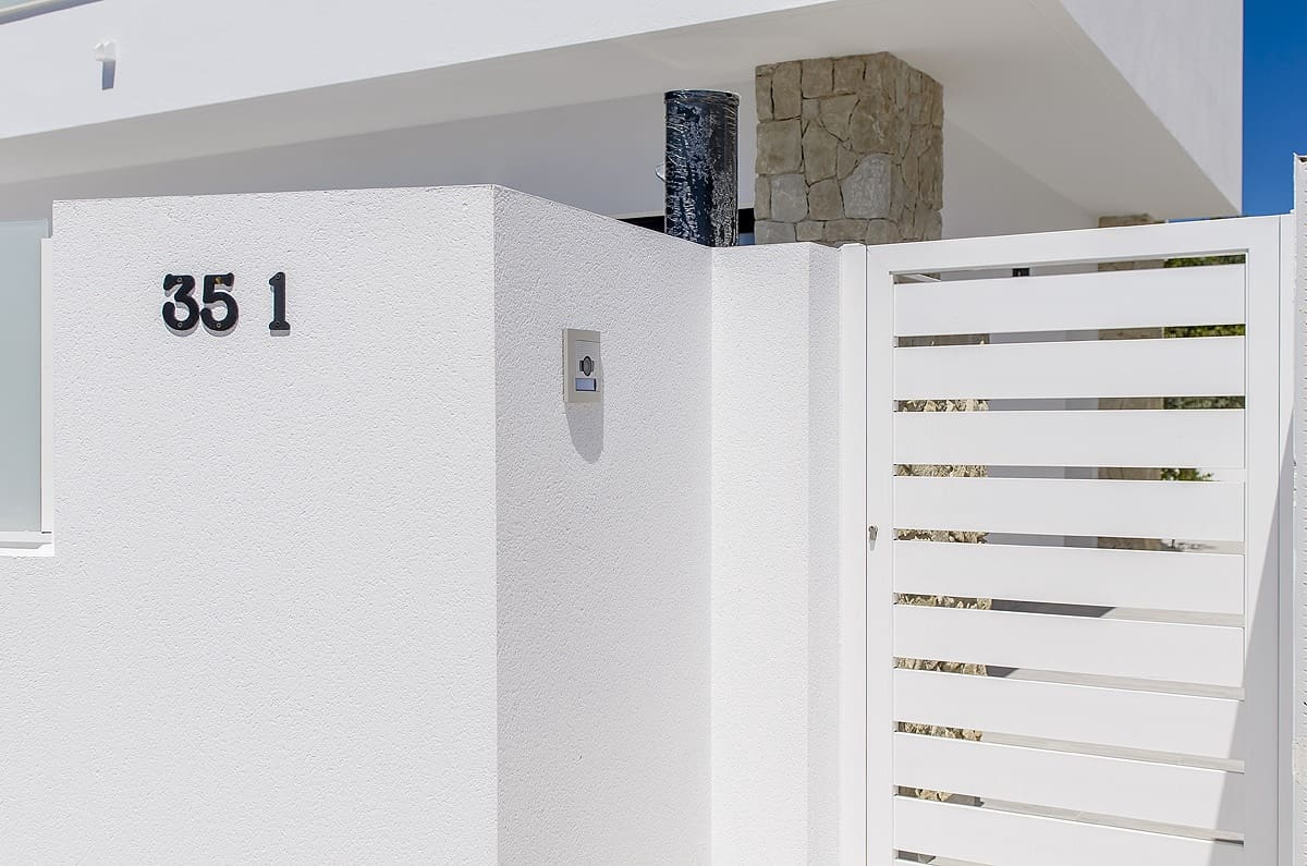 Chalet de 3 habitaciones en Los Montesinos en venta con piscina garaje - 395.000 € (Ref: 9603200)