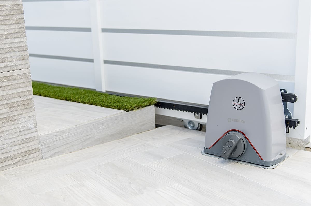 Chalet de 3 habitaciones en Los Montesinos en venta con piscina garaje - 395.000 € (Ref: 9603200)