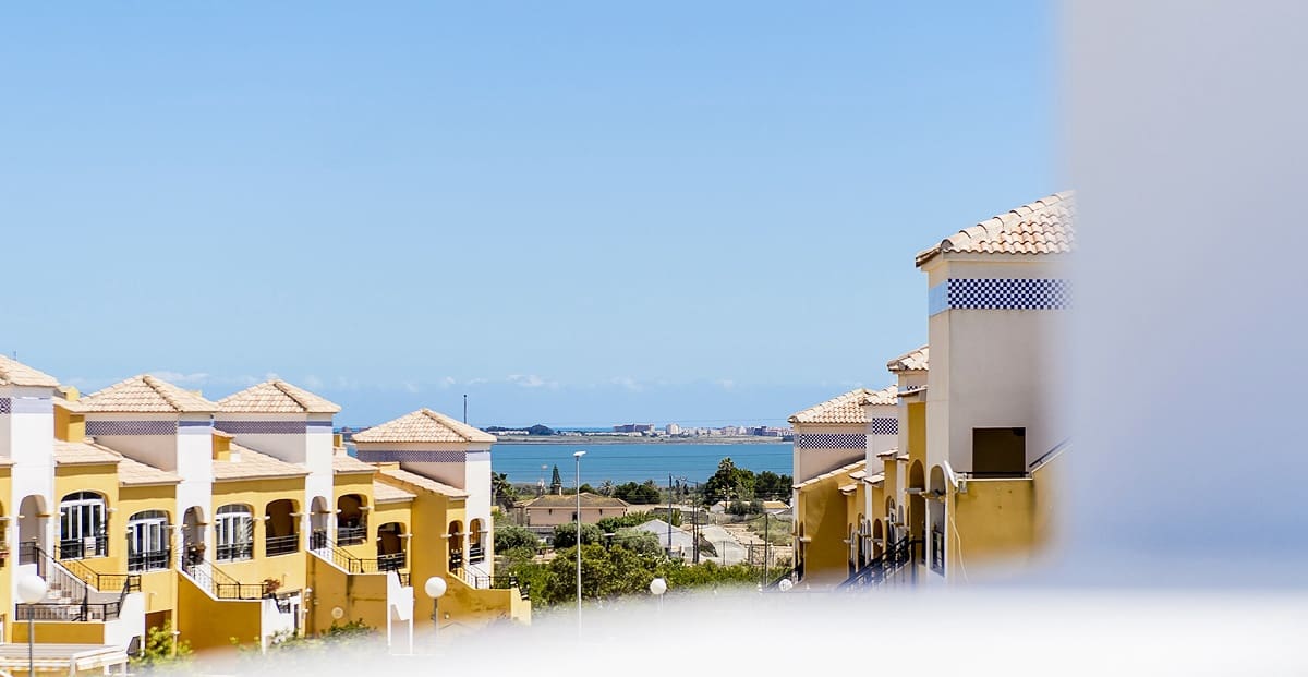 Chalet de 3 habitaciones en Los Montesinos en venta con piscina garaje - 395.000 € (Ref: 9603200)