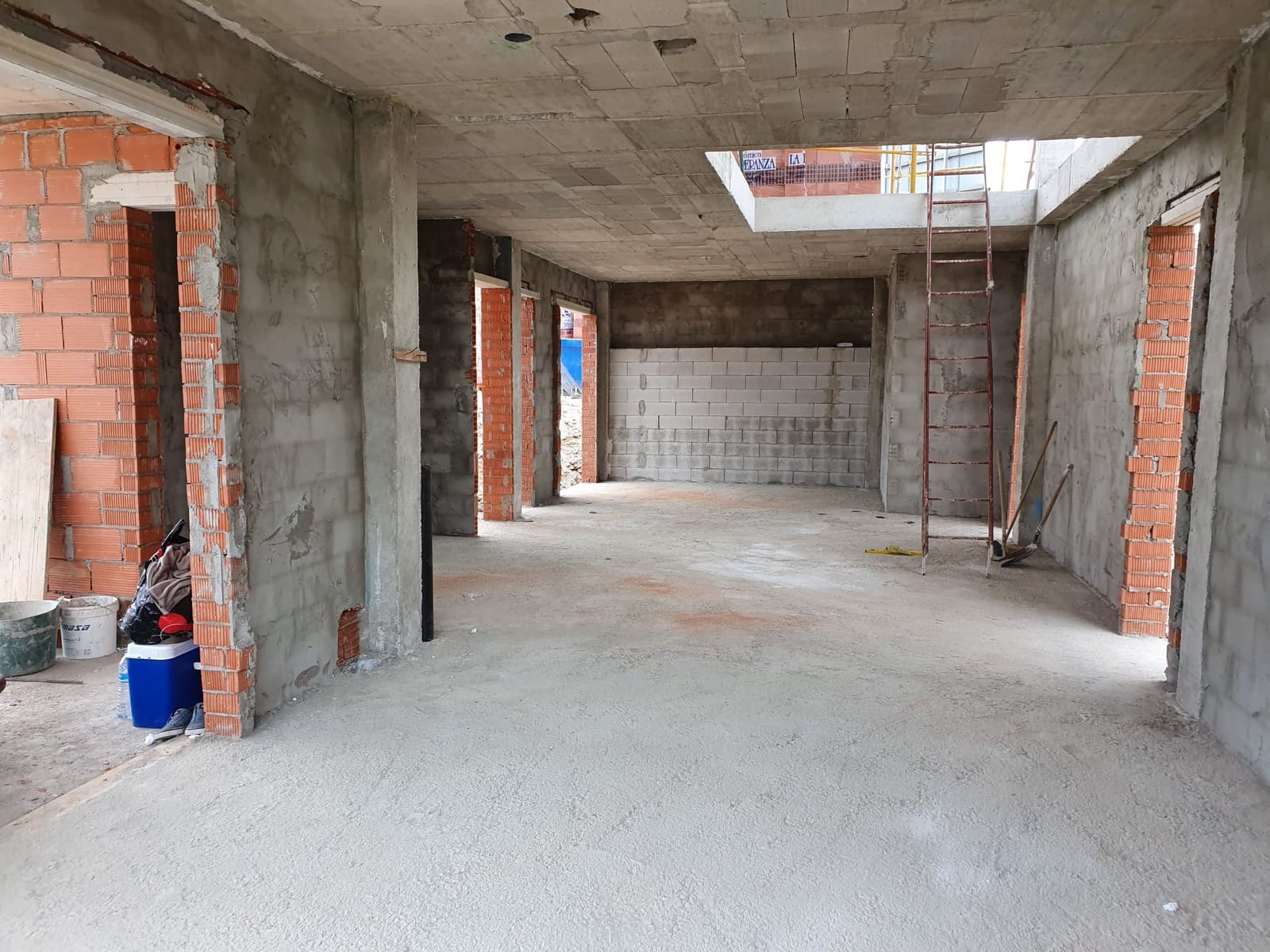 Chalet de 3 habitaciones en Finestrat en venta con piscina - 455.000 € (Ref: 9603204)