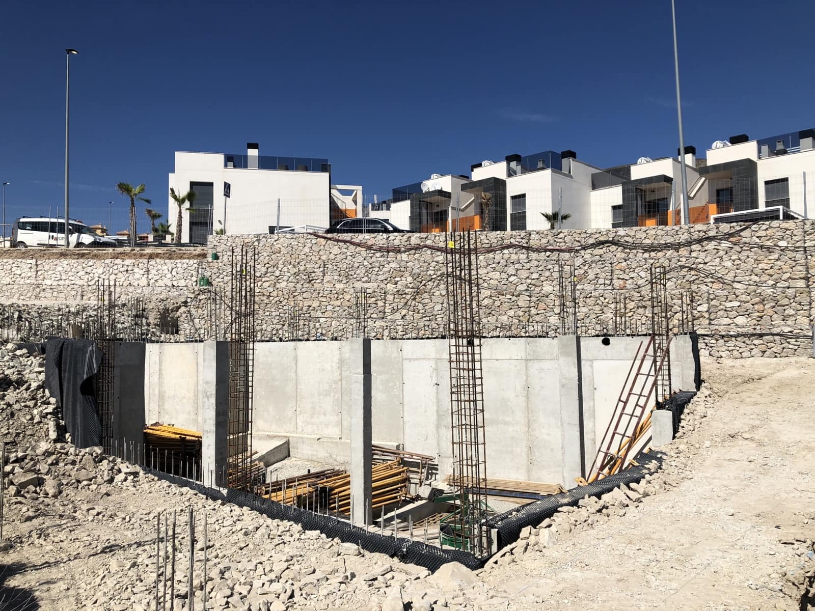 Chalet de 3 habitaciones en Finestrat en venta con piscina - 455.000 € (Ref: 9603204)